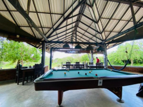 Yala Ying Yang Hostel & Camping